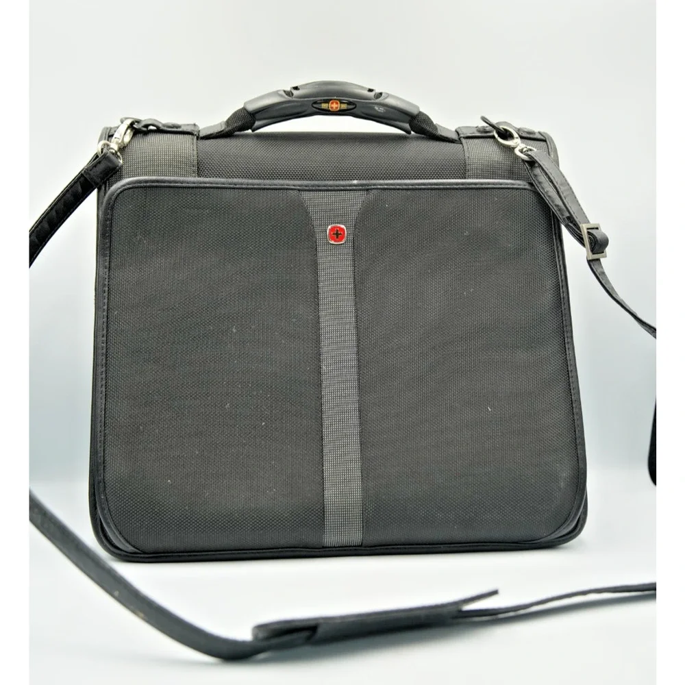 Wenger Black Slim Laptop Briefcase / Work Bag‎ Gently Used
